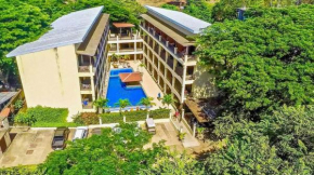 2-Bedroom, 2-Bath Condo Near Beach